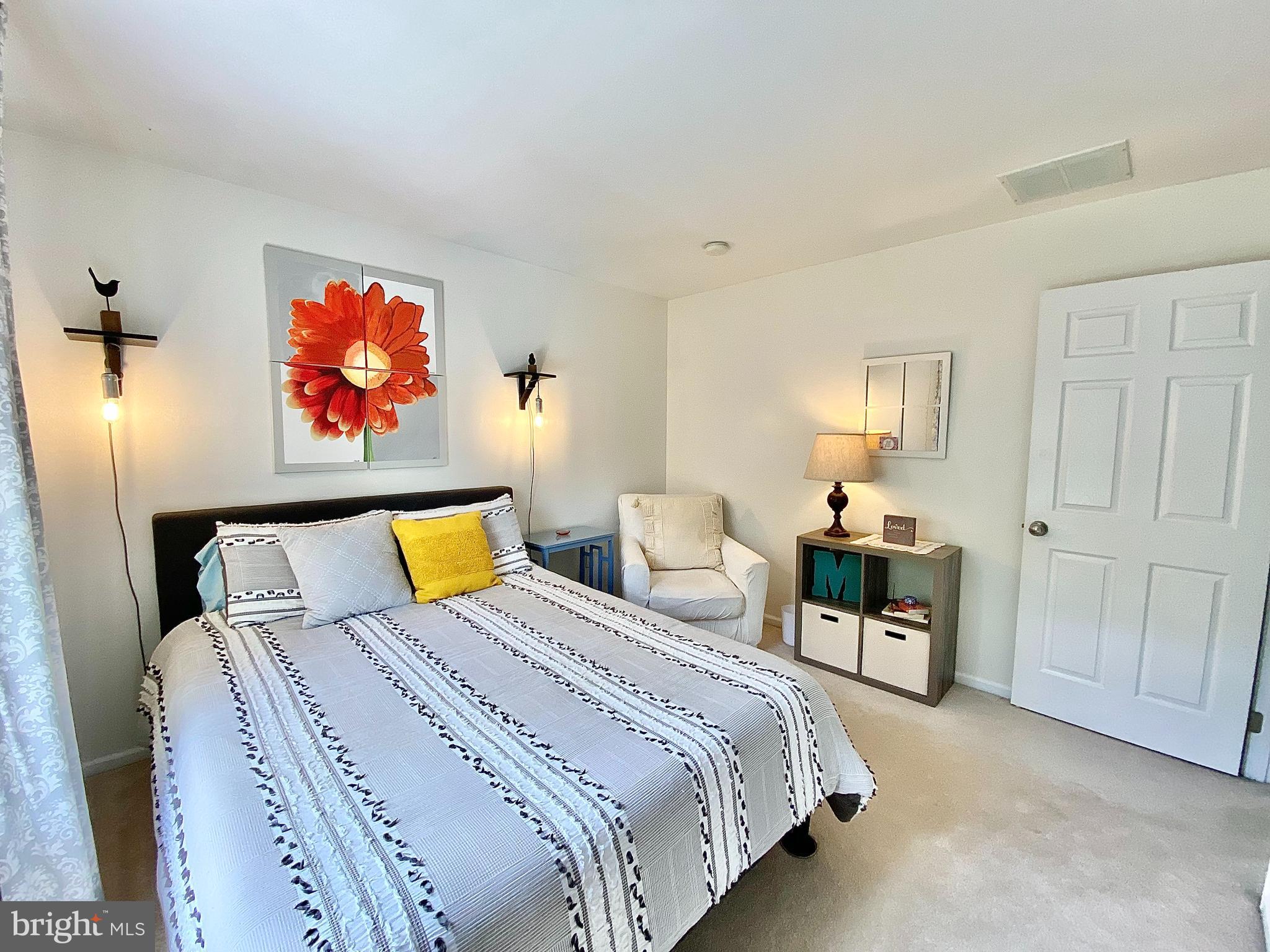 8 Augusta Street Wrightstown, NJ 08562 - Photo 20 of 44 a bedroom with bed and wall painting