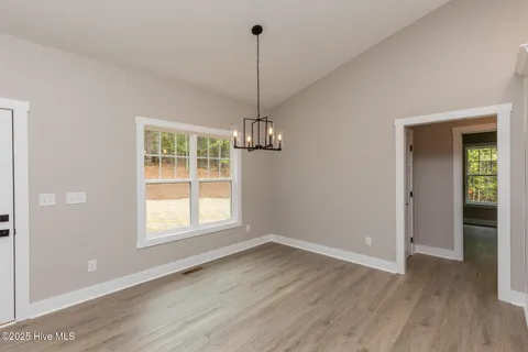 $399,000 | 104 Shropshire Lane, West End, NC 27376