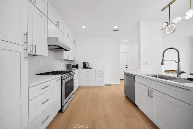 $1,298,000 | 13050 Arborwalk Lane, Tustin, CA 92782