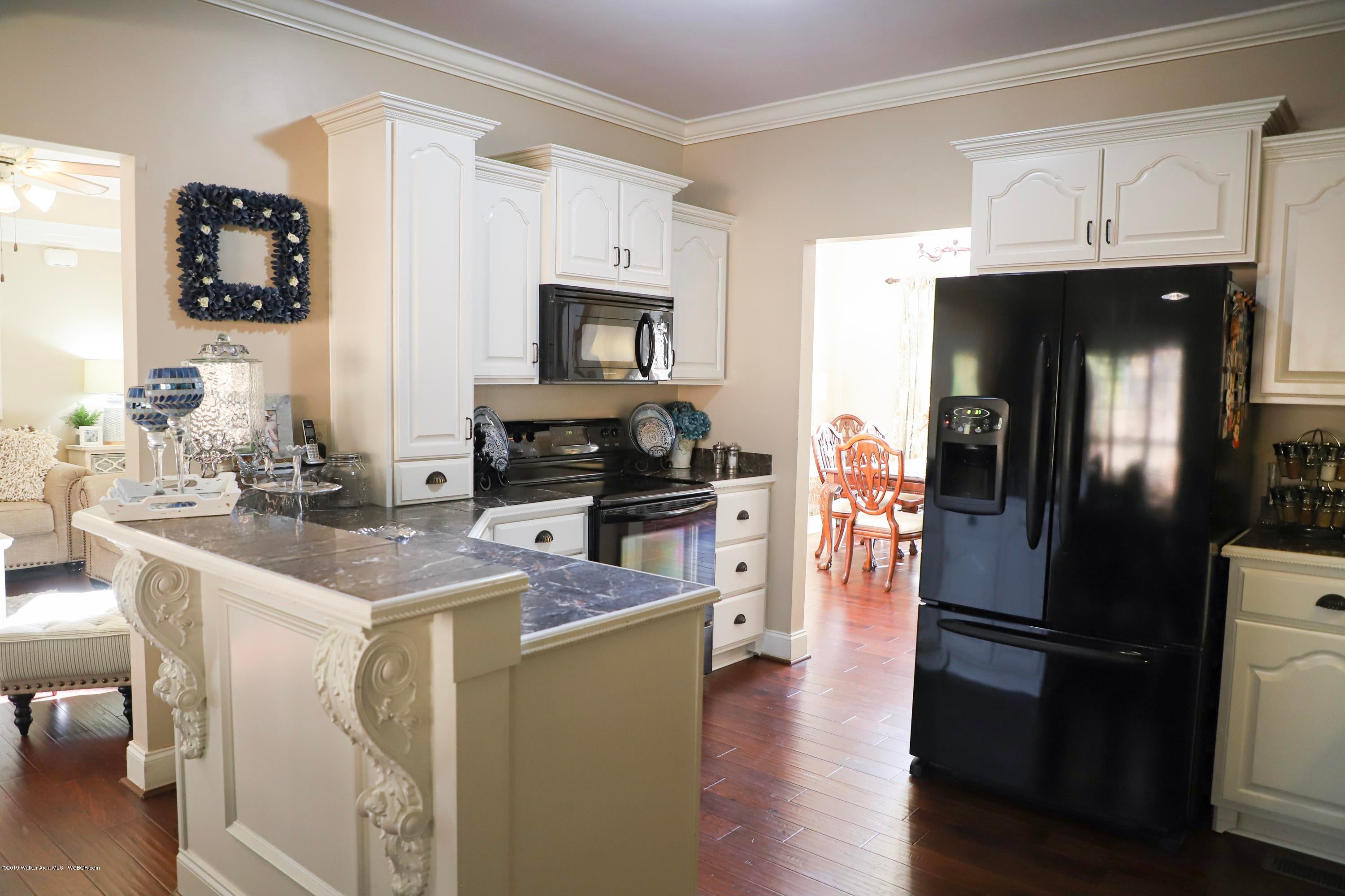 260 Hayfield Loop Dora, AL 35062 - Photo 7 of 38 Gallery Image 7