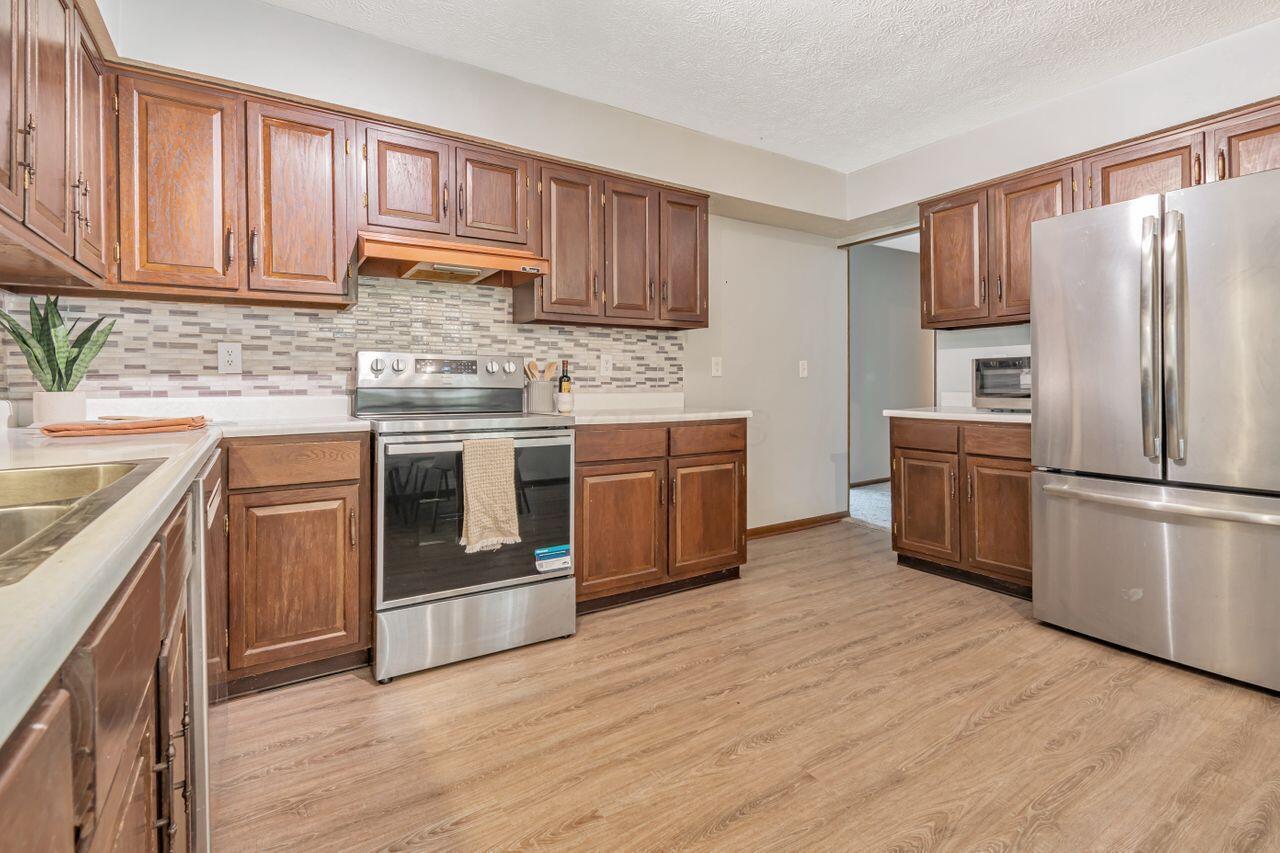 7472 Davis Road Hilliard, OH 43026 - Photo 3 of 42 015__7472_Davis_Rd__Hilliard