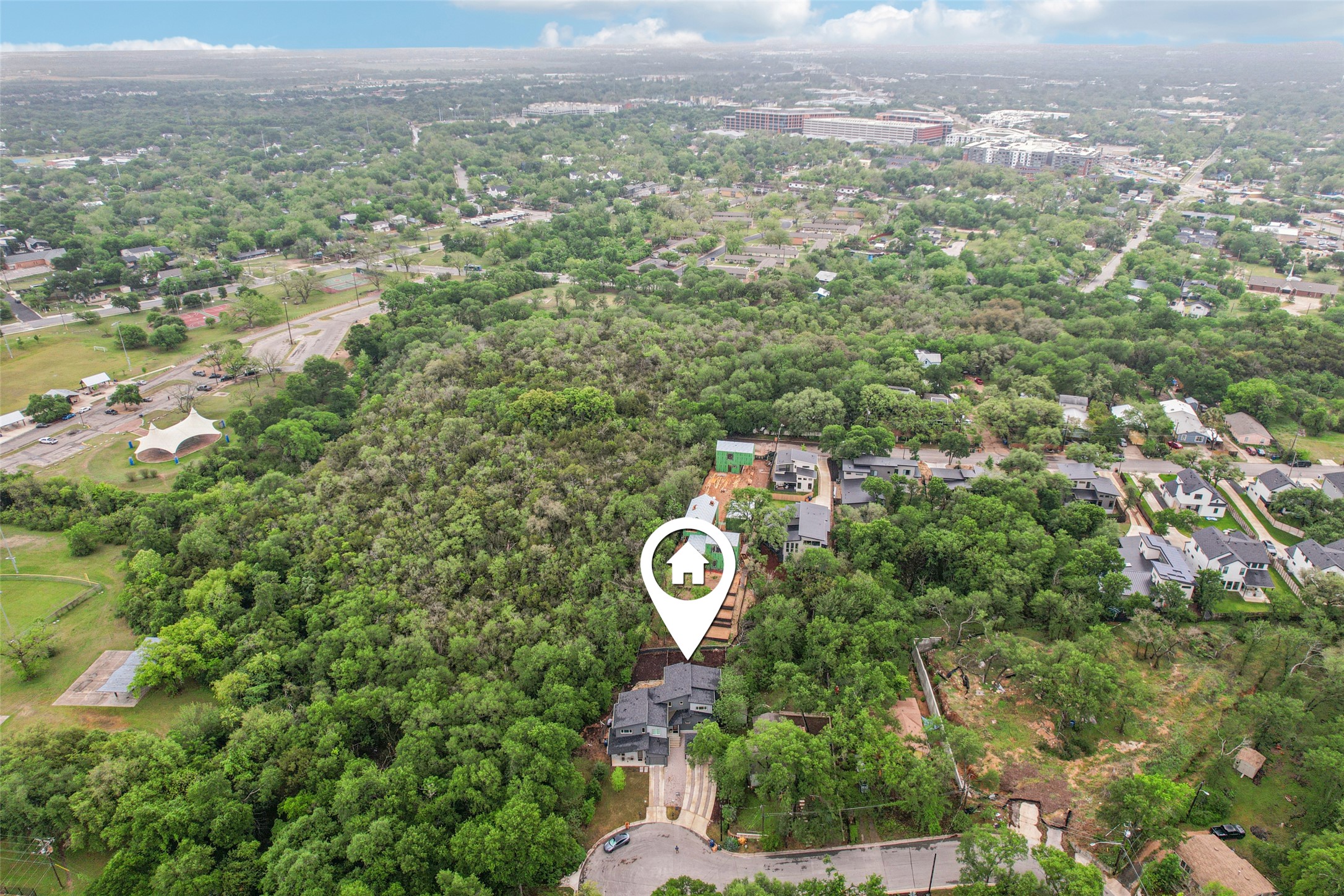 3607 Grant Street, Unit A Austin, TX 78721 - Photo 35 of 40 a view of a city