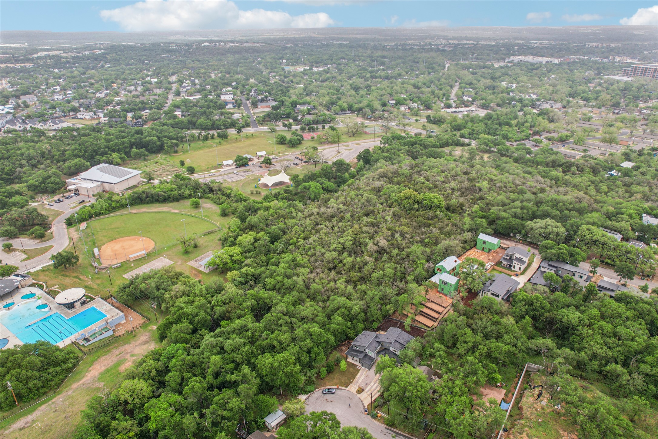 3607 Grant Street, Unit A Austin, TX 78721 - Photo 37 of 40 a view of a city