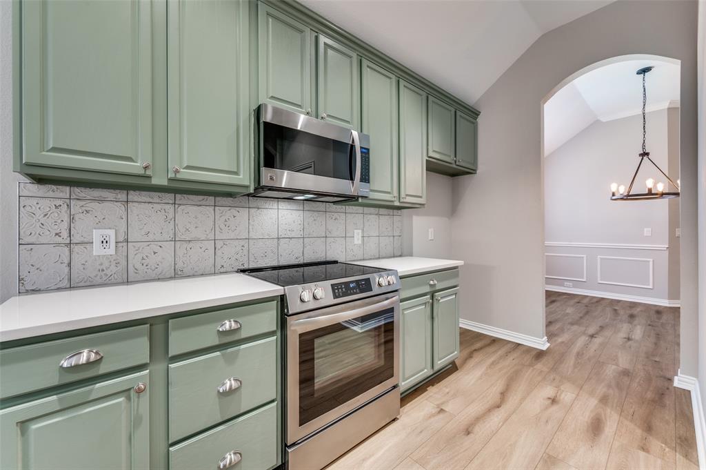 1308 Quaker Drive Fairview, TX 75069 - Photo 8 of 28 New Appliances!