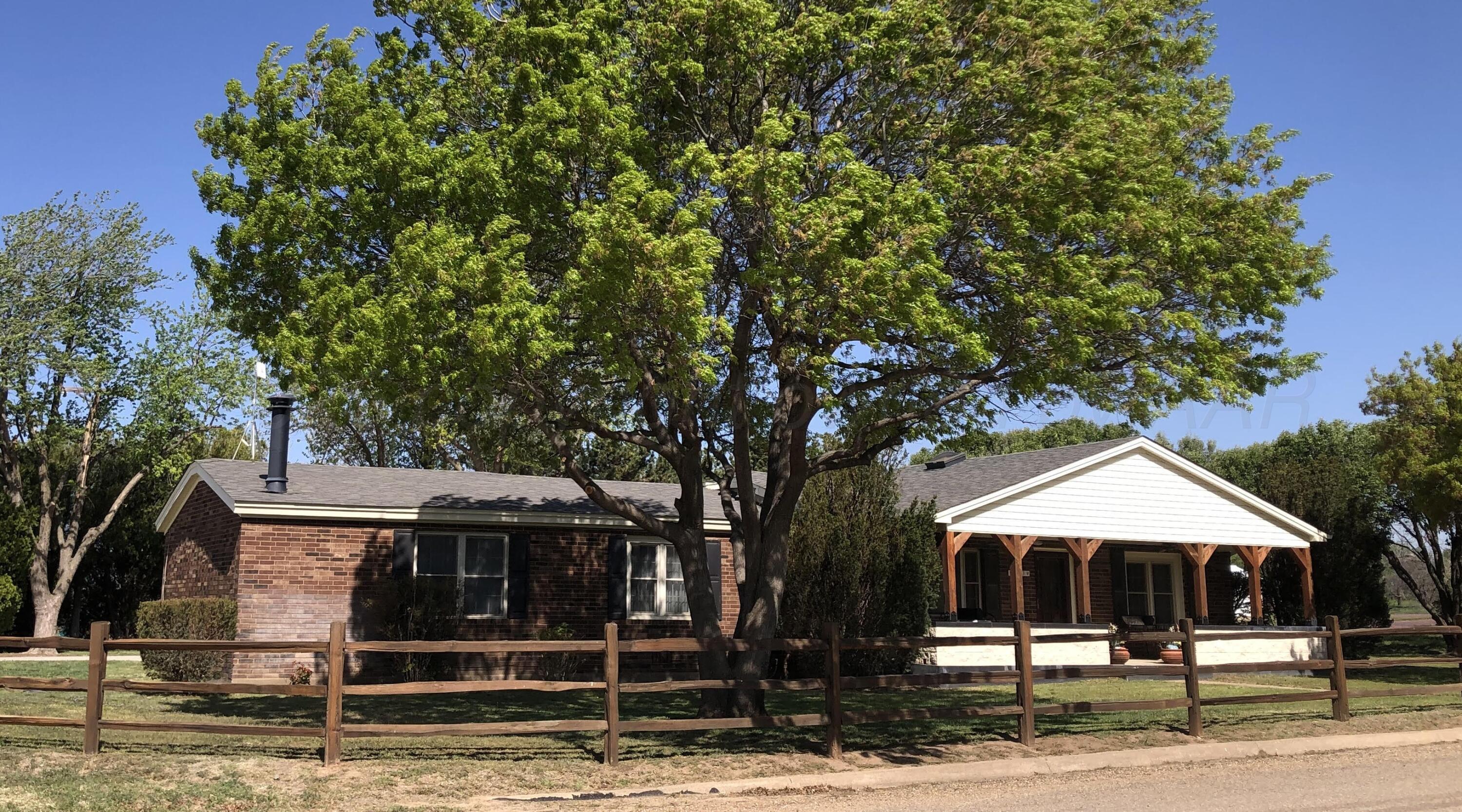 203 Pine Street McLean, TX 79057 - Photo 3 of 29 8.2