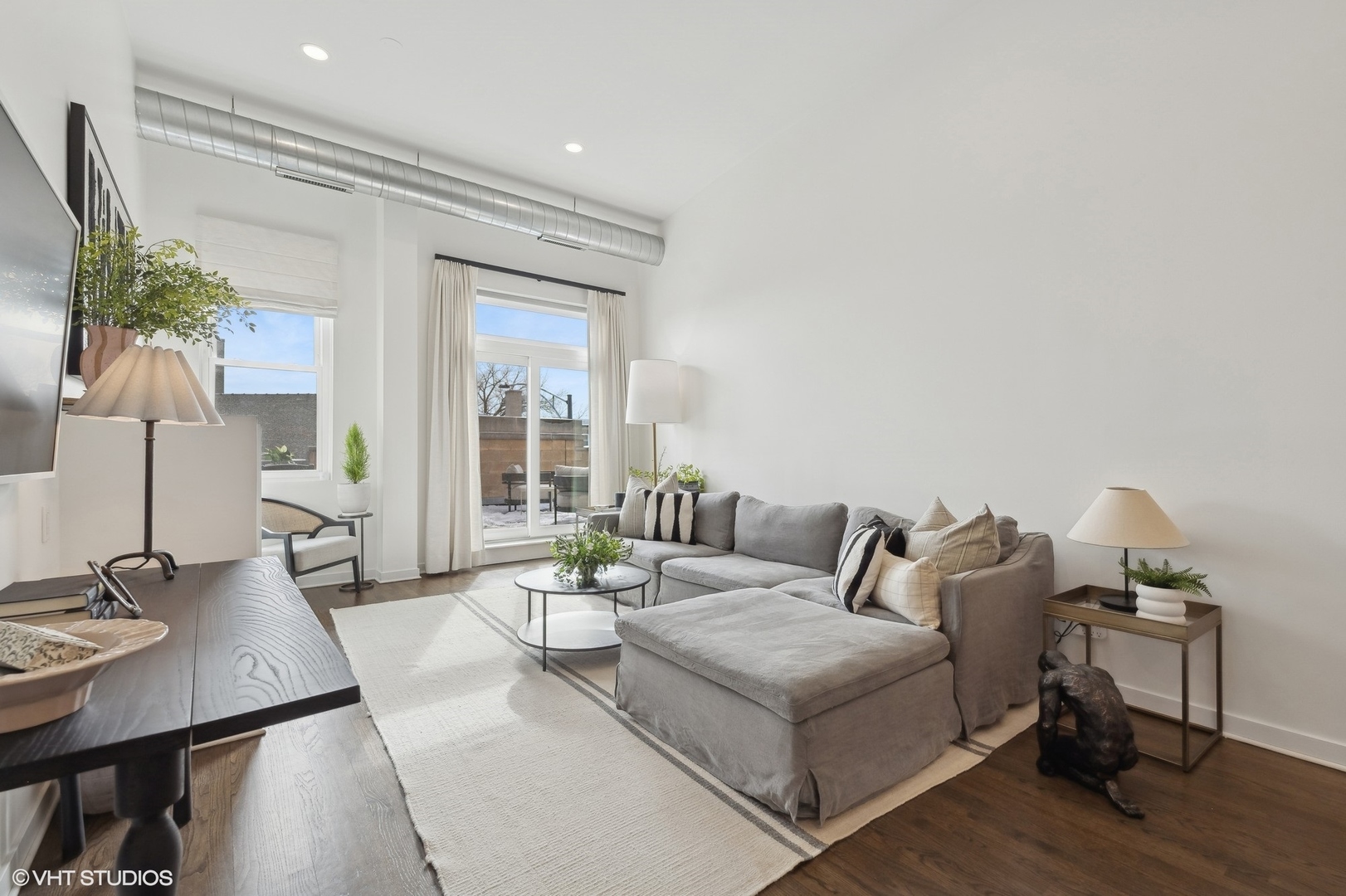 1616 West Montrose Avenue, Unit 3E Chicago, IL 60640 - Photo 2 of 23