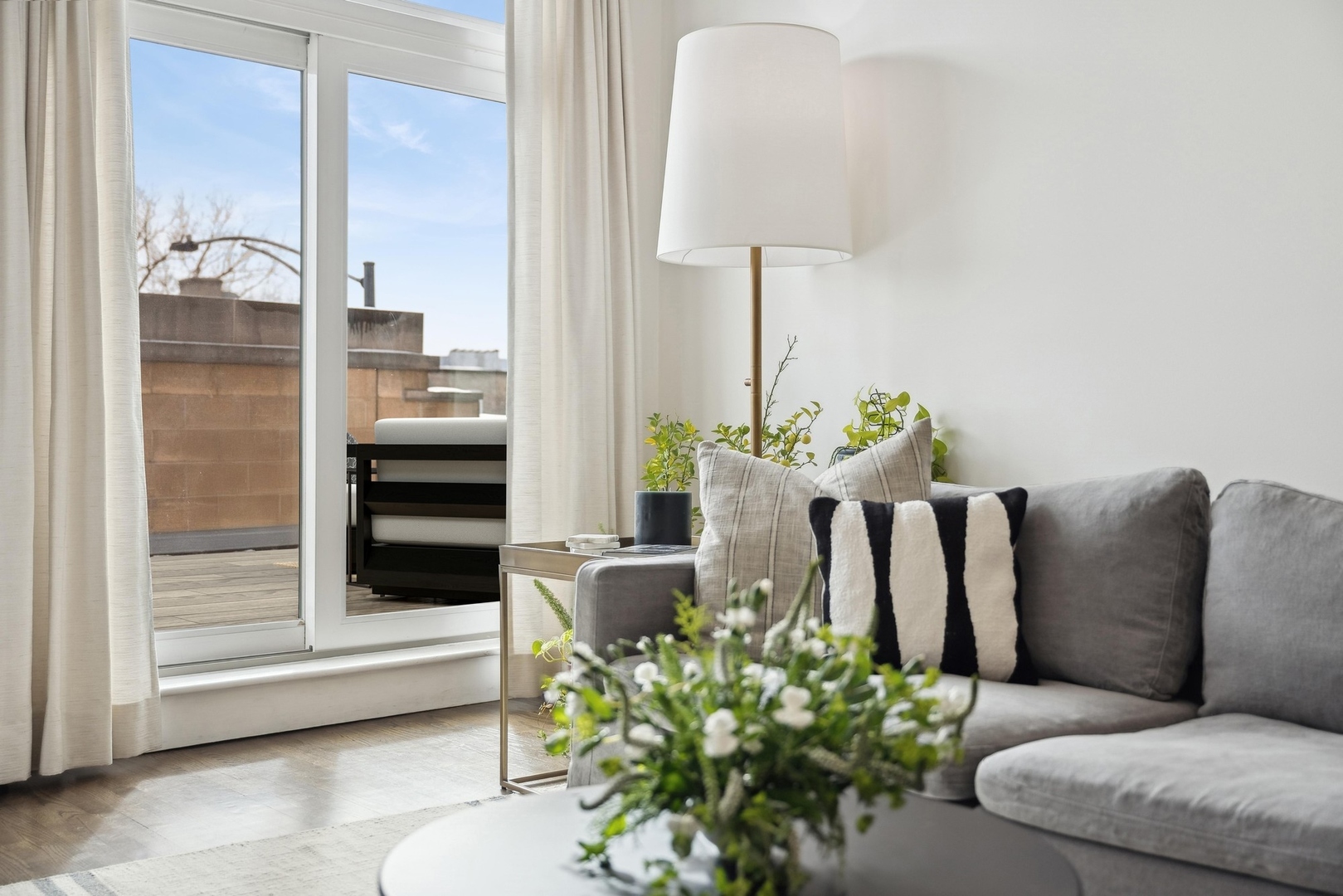 1616 West Montrose Avenue, Unit 3E Chicago, IL 60640 - Photo 5 of 23