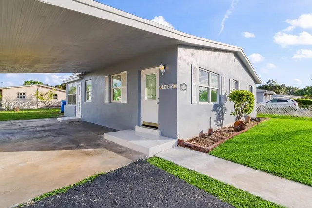 $455,000 | 4685 Southwest 33rd Drive, West Park, FL 33023