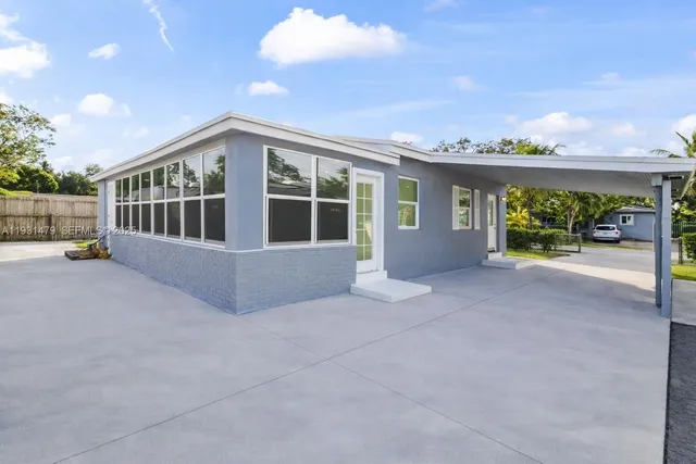 $455,000 | 4685 Southwest 33rd Drive, West Park, FL 33023