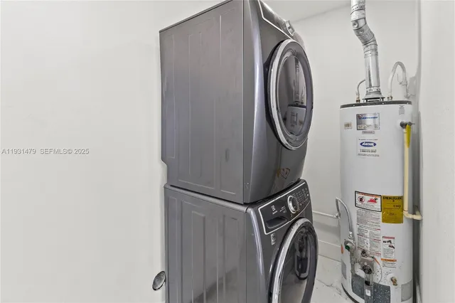 $455,000 | 4685 Southwest 33rd Drive, West Park, FL 33023