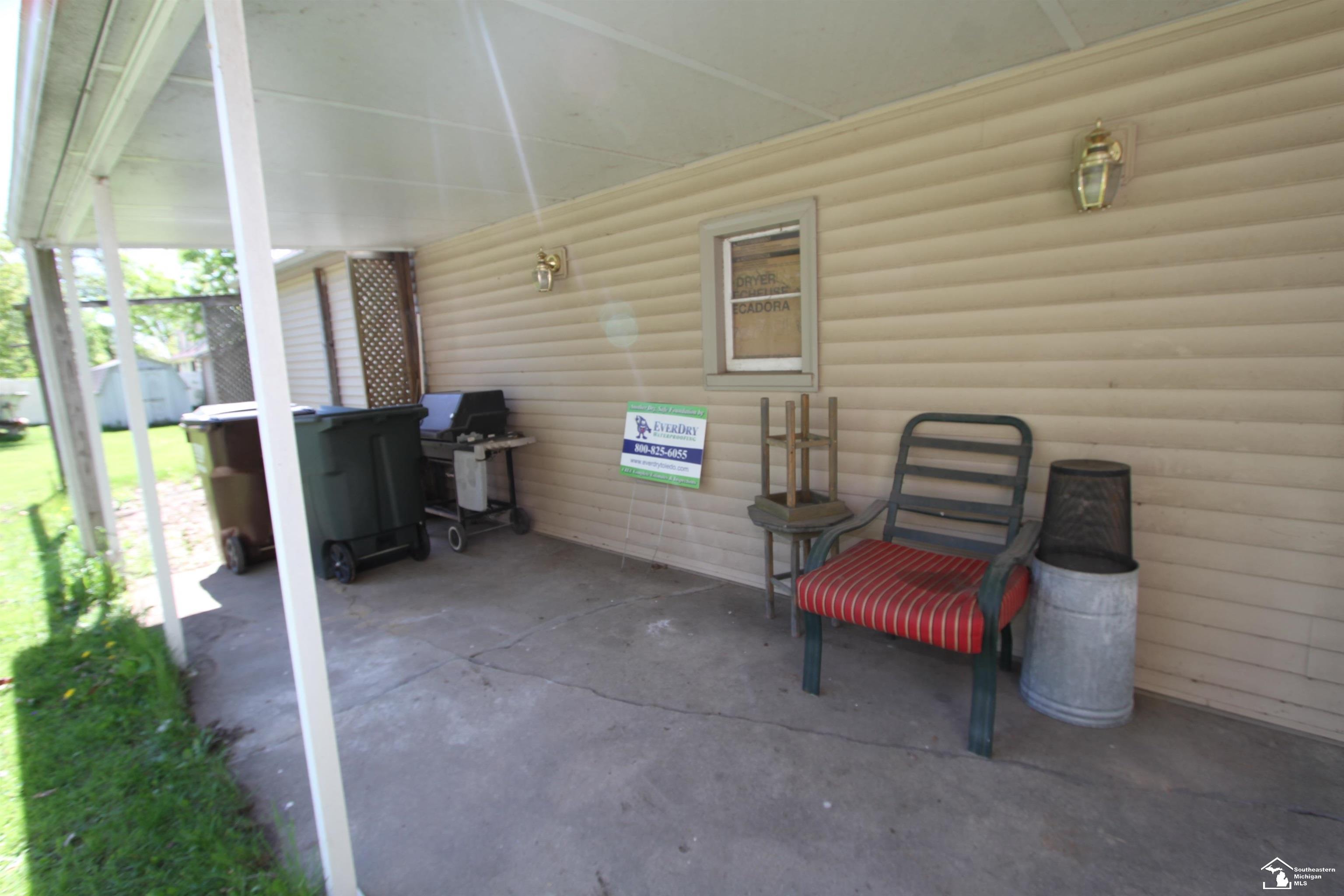 15486 Dayton Road Monroe, MI 48161 - Photo 27 of 27 50174171-83b41058-d658-4682-ac9c-349d2ee6a806.JPG