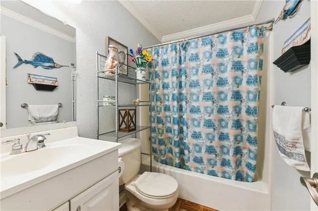 $259,000 | 5304 Cross Creek Drive, Marrero, LA 70072