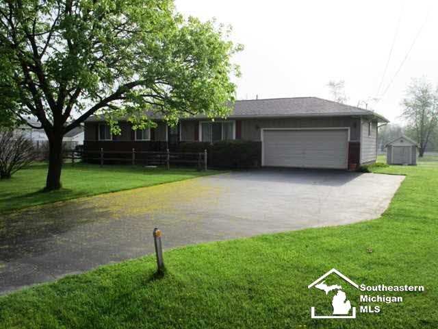 11436 Grafton Road Carleton, MI 48117 - Photo 1 of 12 20437427.JPG