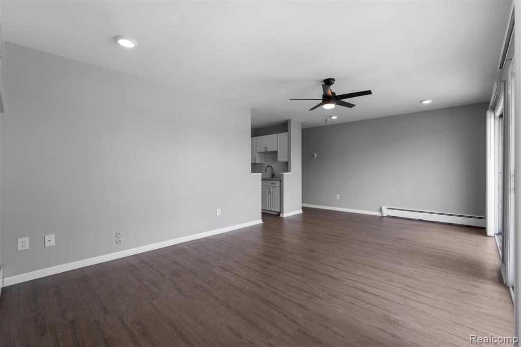3915-3 Devon Road, Unit 3 Royal Oak, MI 48073 - Photo 3 of 13