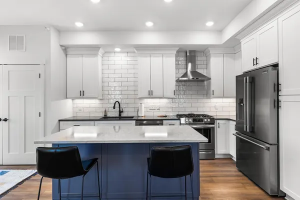 $525,000 | 517 2nd Street, Unit 303, Hudson, WI 54016