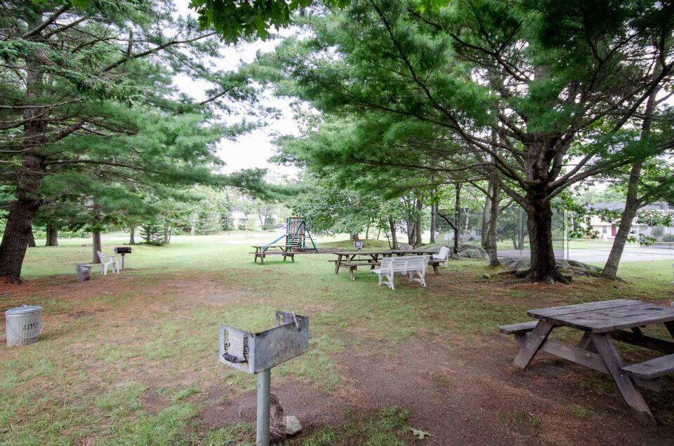 272 Mills Road, Unit 5H Kennebunkport, ME 04046 - Photo 19 of 20 picnicarea