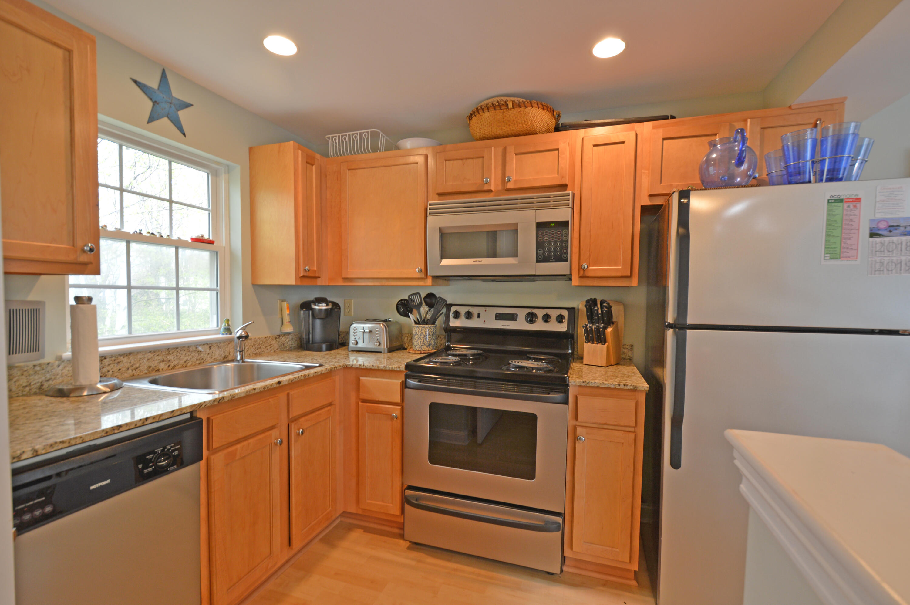 272 Mills Road, Unit 5H Kennebunkport, ME 04046 - Photo 3 of 20 5H_KitA
