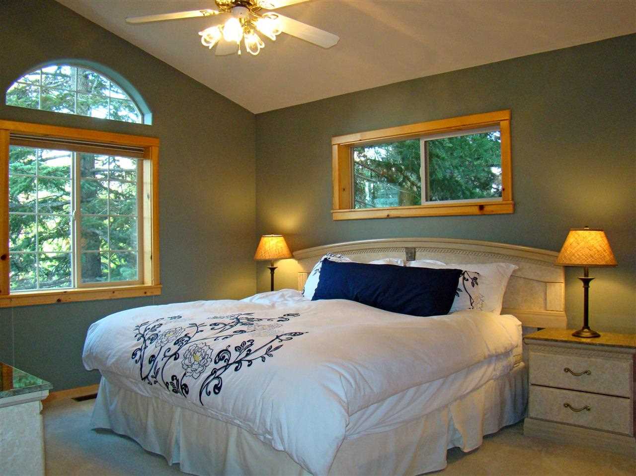 11940 Kitzbuhel Road Truckee, CA 96161 - Photo 7 of 14 Gallery Image 7
