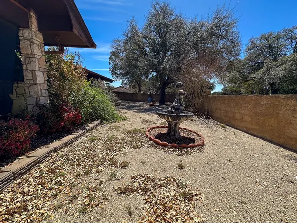 $475,000 | 203 Cave Spring Drive West, Ingram, TX 78025