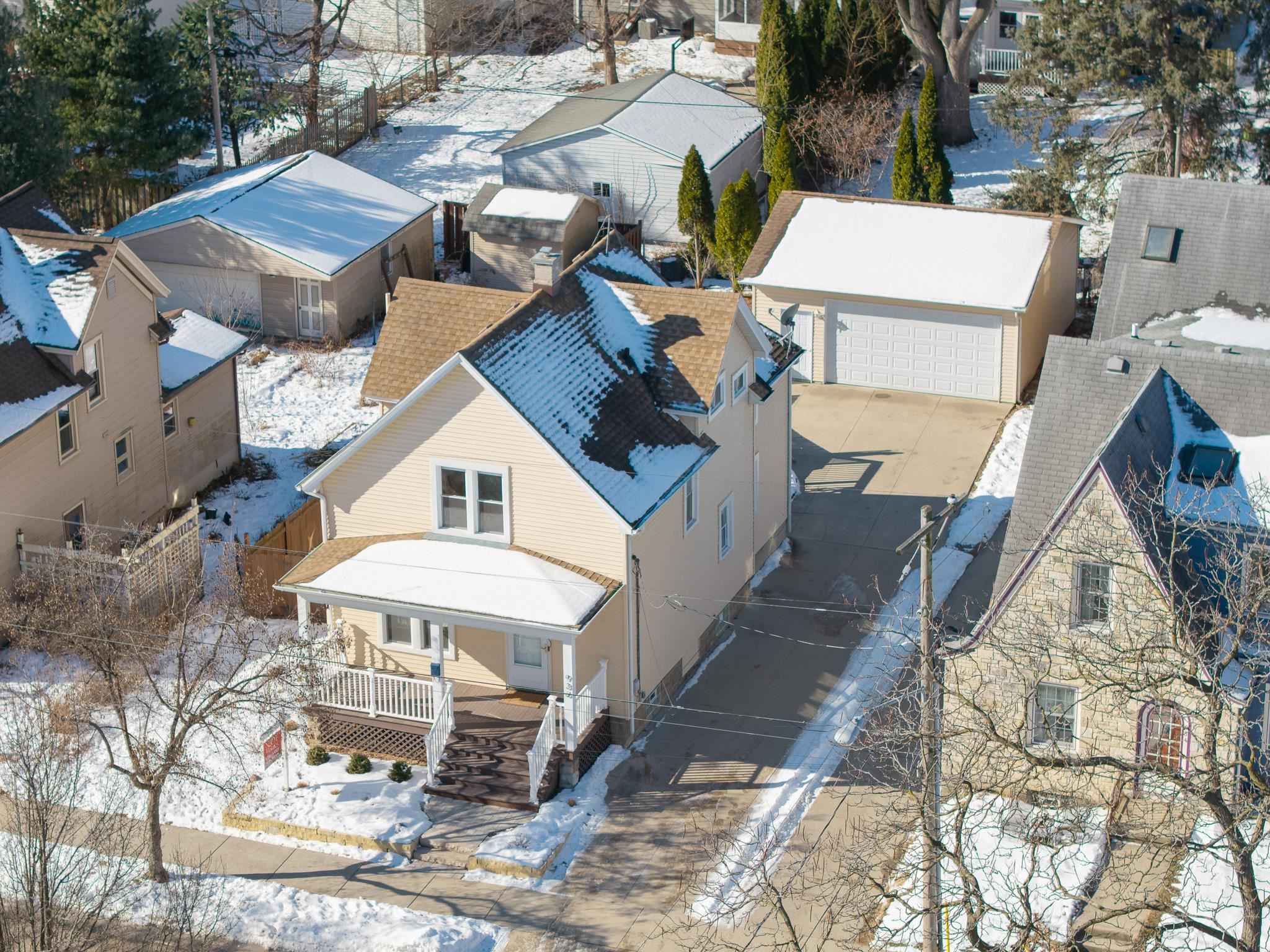 936 O'Sheridan Street Madison, WI 53715 - Photo 7 of 68