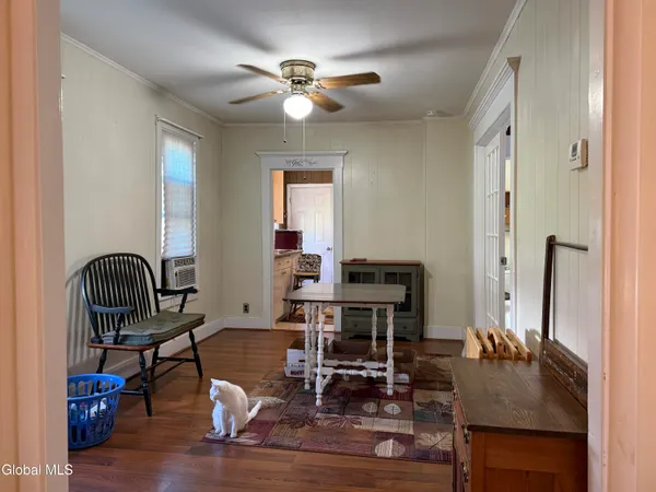 $1,100 | 172 Kingsboro Avenue, Unit FIRST, Gloversville, NY 12078