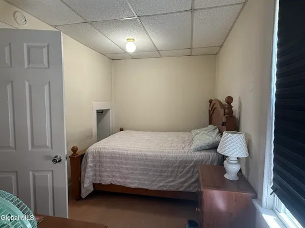 $1,100 | 172 Kingsboro Avenue, Unit FIRST, Gloversville, NY 12078