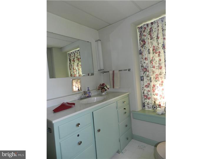 1875 Morgantown Road Shillington, PA 19607 - Photo 21 of 25 Gallery Image 21