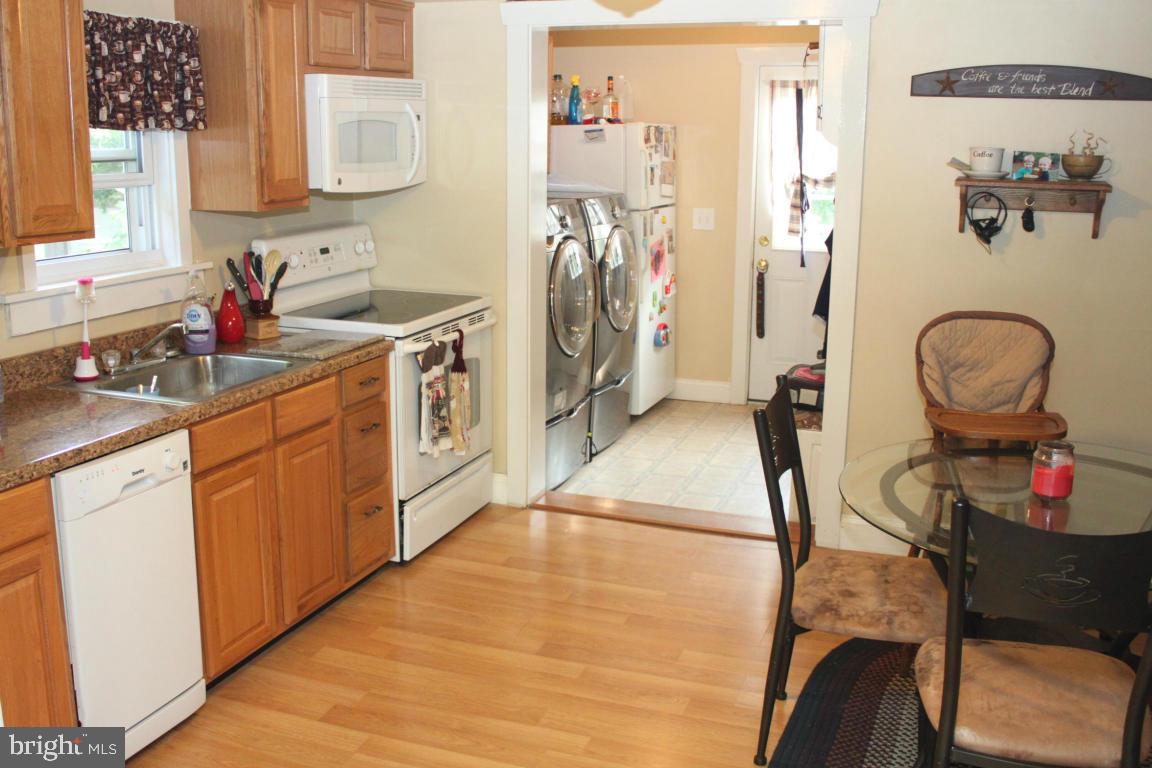 90 Eastbrook Road Ronks, PA 17572 - Photo 5 of 11 Gallery Image 5