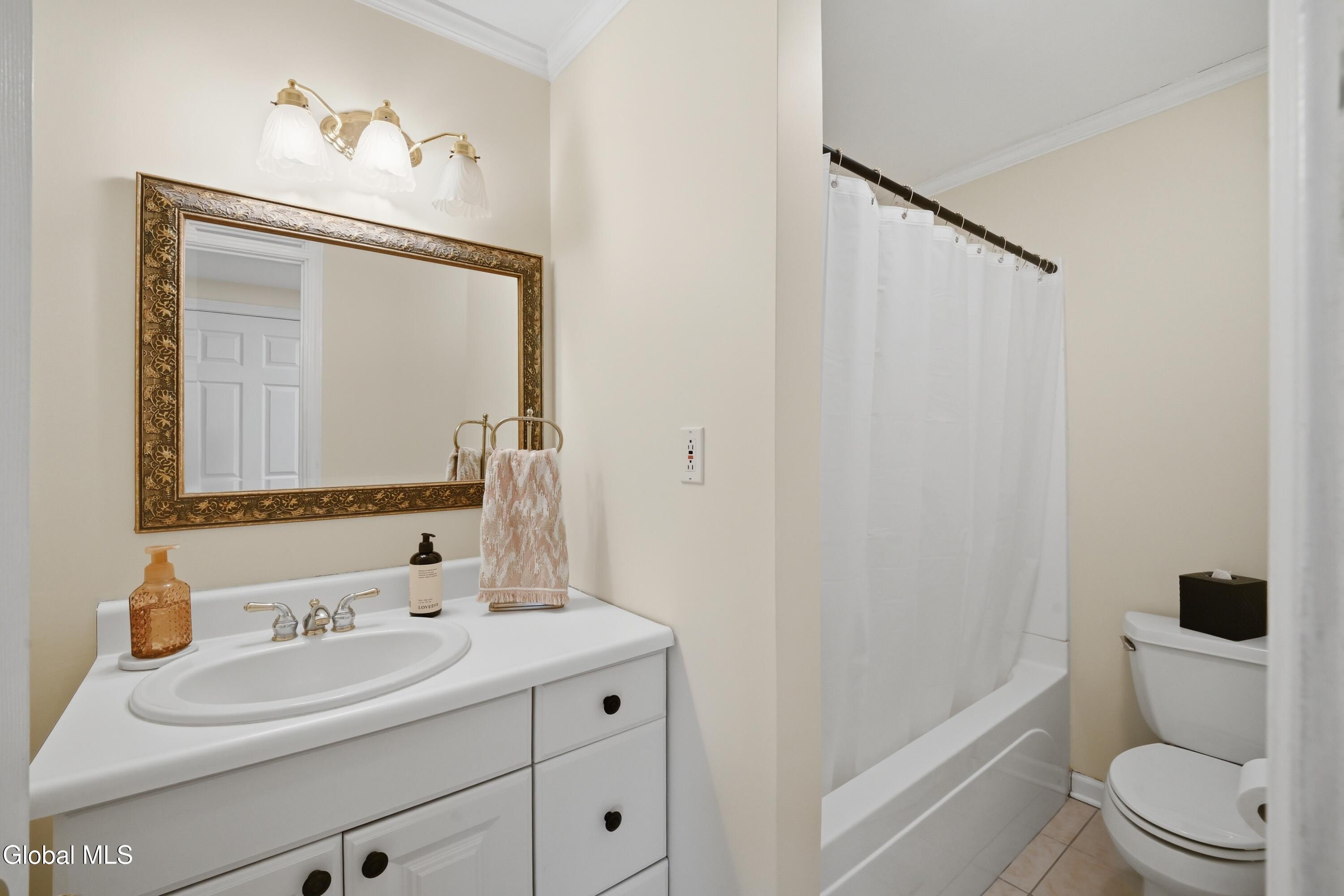 39 Boght Road Watervliet, NY 12189 - Photo 11 of 39 11