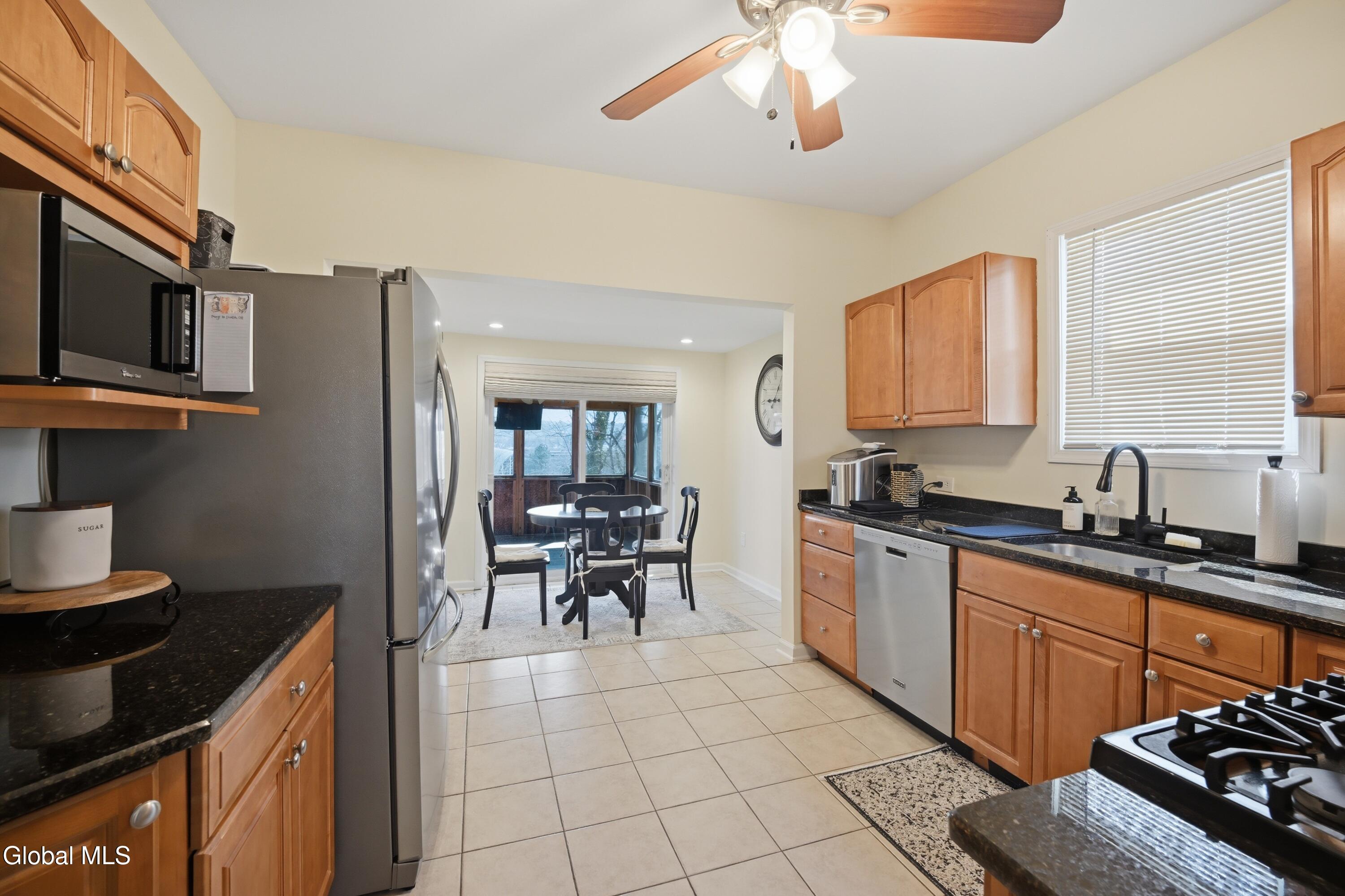 39 Boght Road Watervliet, NY 12189 - Photo 6 of 39 6