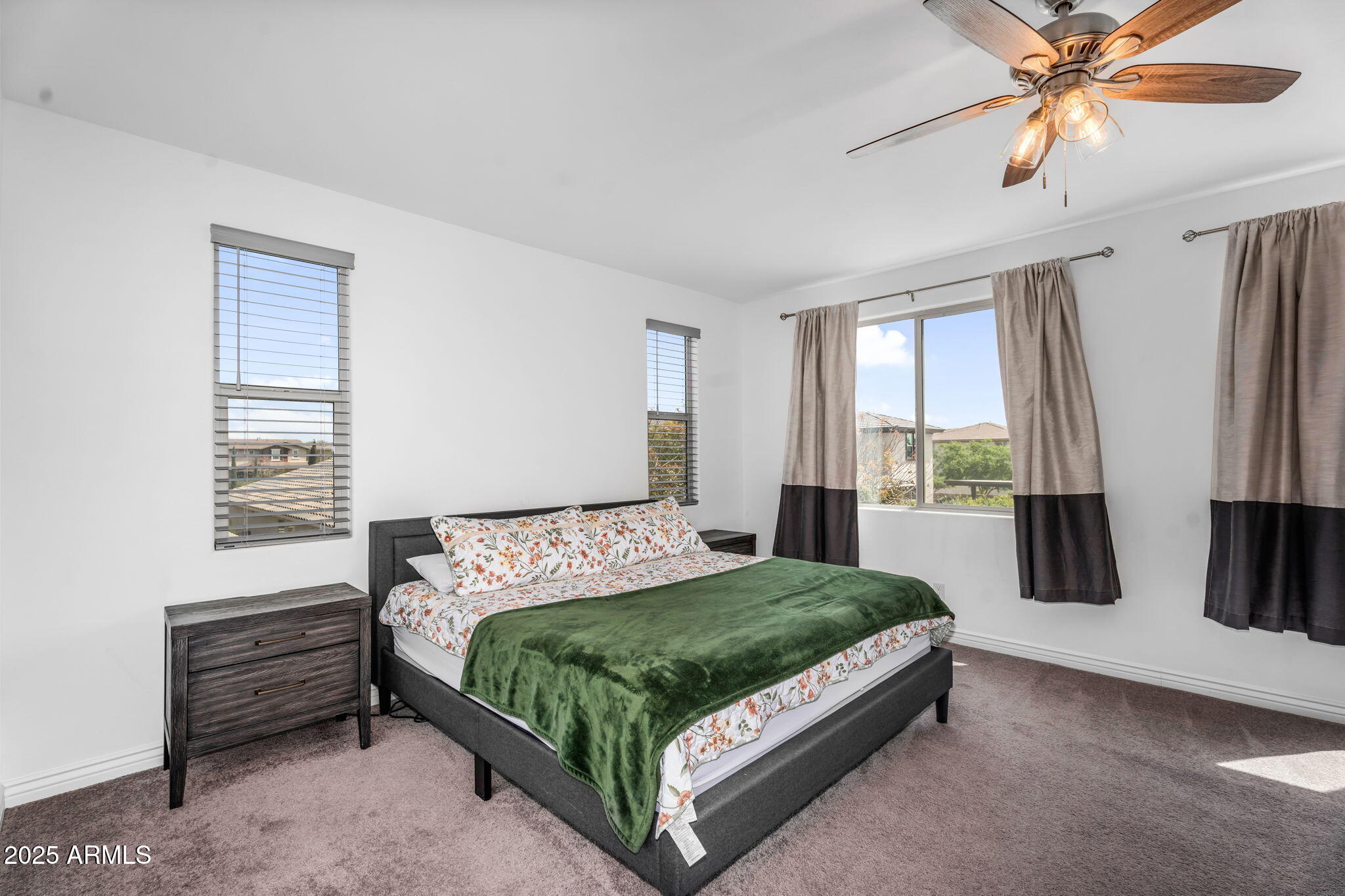 10425 East Corbin Avenue Mesa, AZ 85212 - Photo 15 of 57 21-web-or-mls-Corbin-21