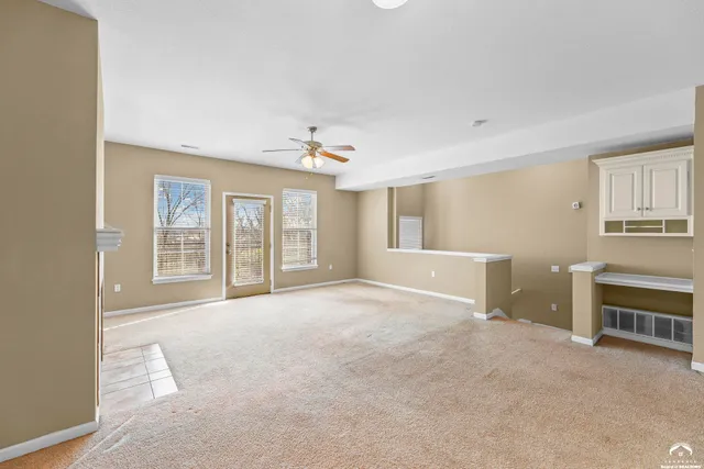 $250,000 | 5245 Overland Drive, Unit C12, Lawrence, KS 66012