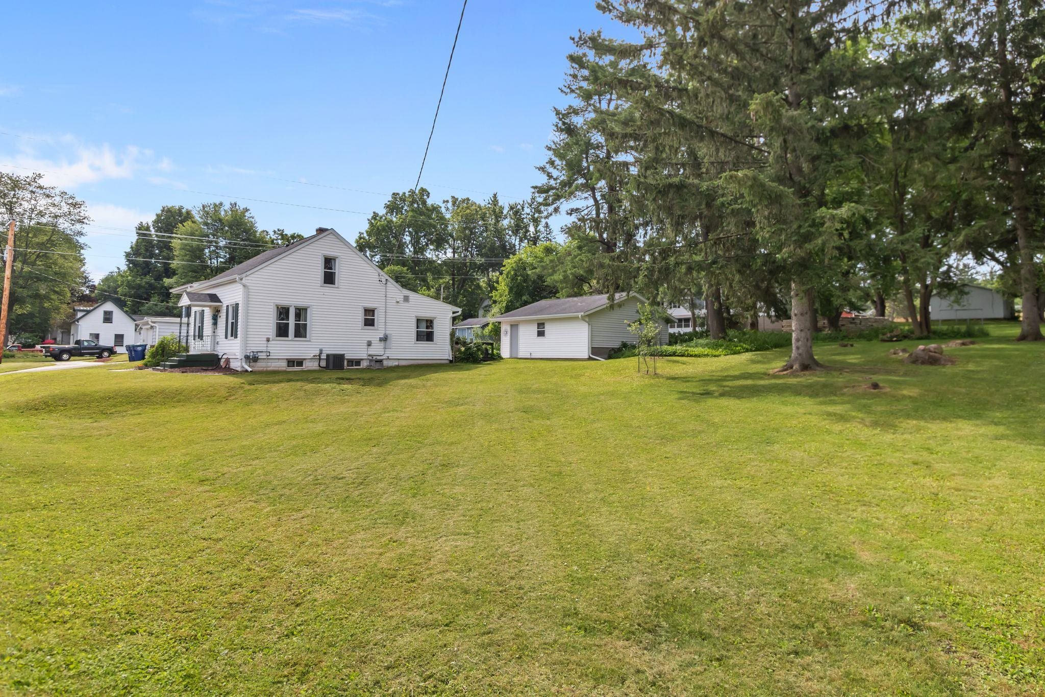 190 Division Street Iola, WI 54945 - Photo 35 of 40