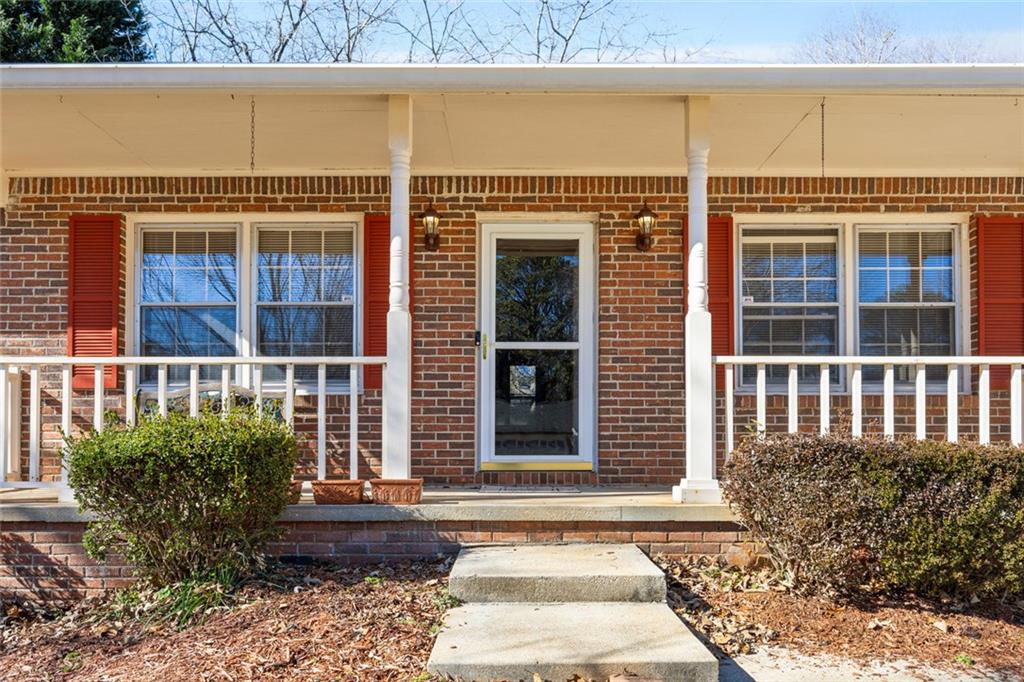 2805 Bridle Path Southeast Conyers, GA 30094 - Photo 4 of 18