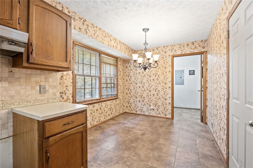 2805 Bridle Path Southeast Conyers, GA 30094 - Photo 10 of 18
