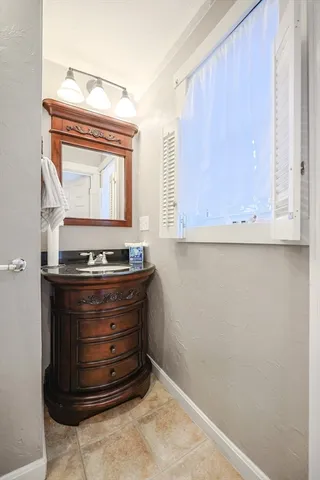 $424,900 | 4 Roosevelt Street, Wareham, MA 02571