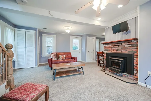 $424,900 | 4 Roosevelt Street, Wareham, MA 02571