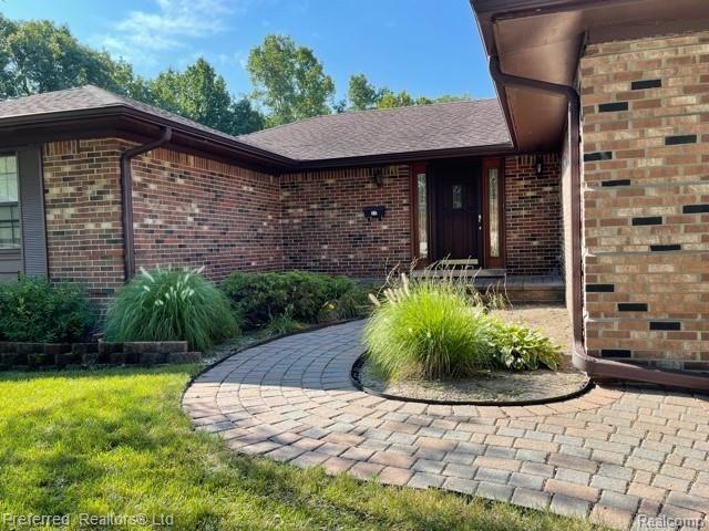 43847 Hanford Road Canton, MI 48187 - Photo 2 of 21 17'x 5' Brick-Paver Porch with Free-Form Paver walk!