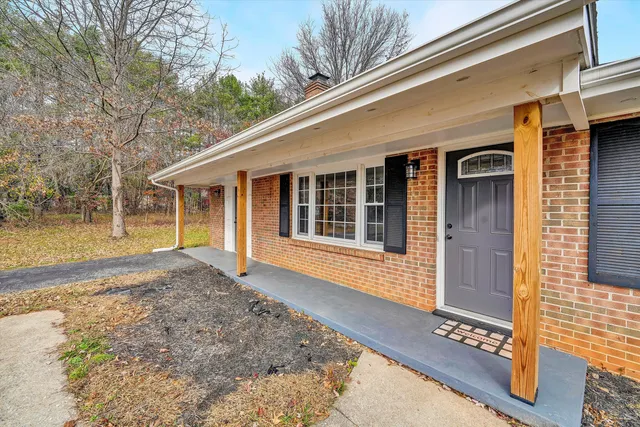 $389,000 | 1059 Fairview Drive, Big Island, VA 24526