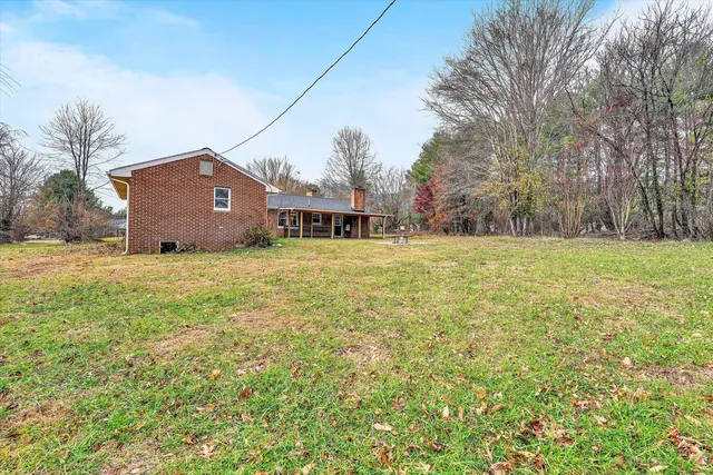 $389,000 | 1059 Fairview Drive, Big Island, VA 24526