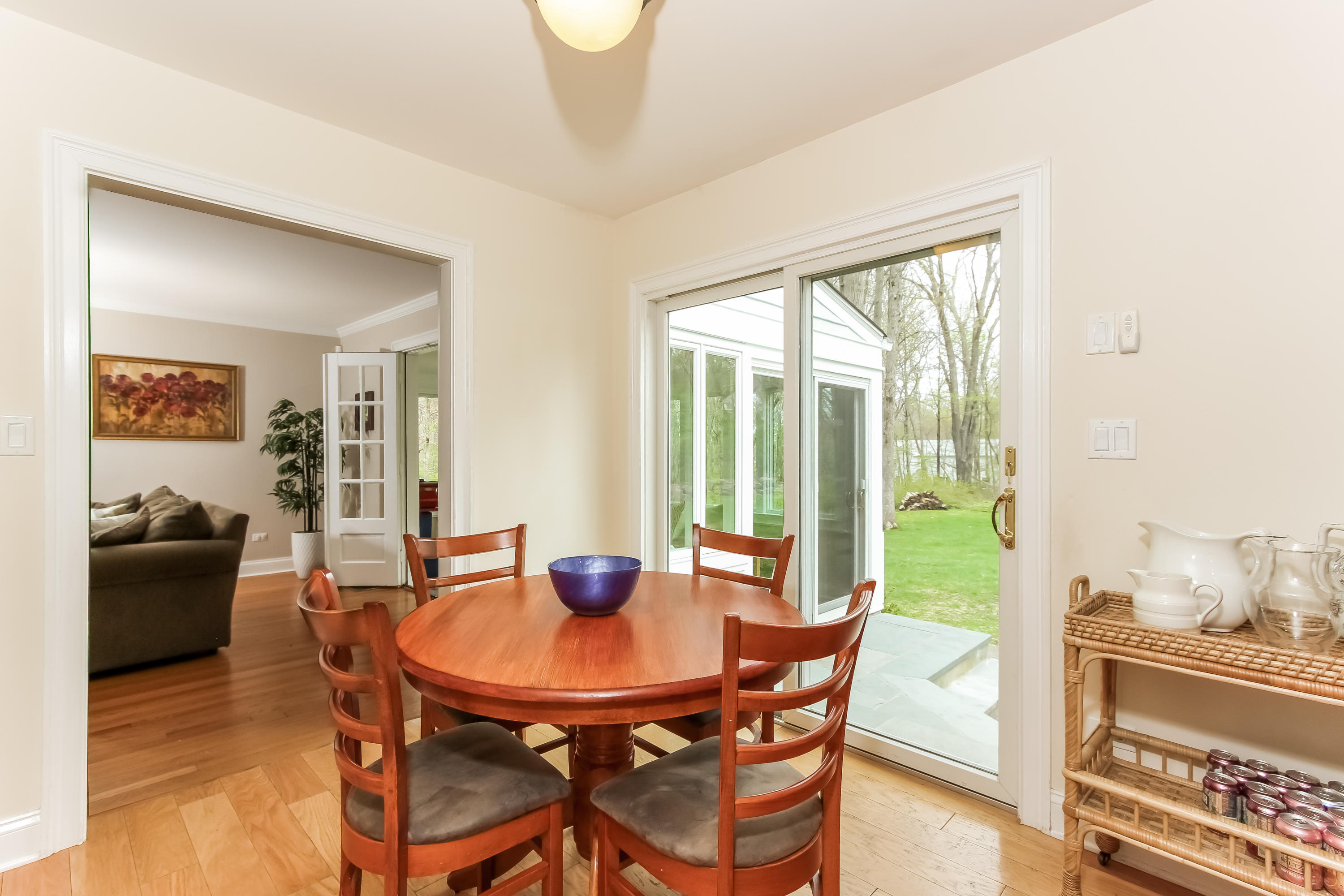 31 Miller Road Darien, CT 06820 - Photo 8 of 29 a dining room with furniture and wooden floor