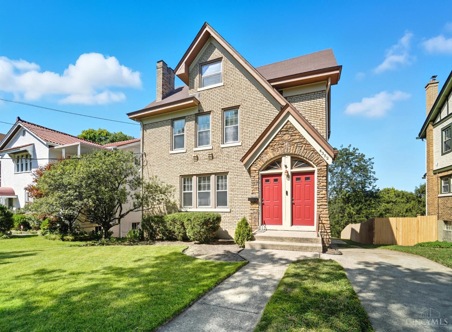 4352 Ridgeview Avenue Cincinnati, OH 45238 - Photo 1 of 70 Gallery Image 1