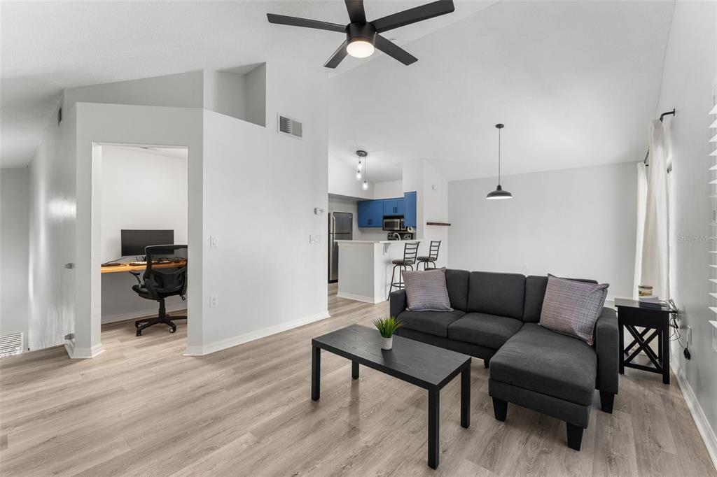 10000 Southwest 52nd Avenue, Unit 24 Gainesville, FL 32608 - Photo 5 of 34
