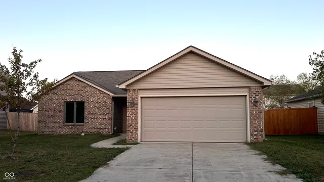 $289,000 | 1209 Half Moon Lane, Cicero, IN 46034