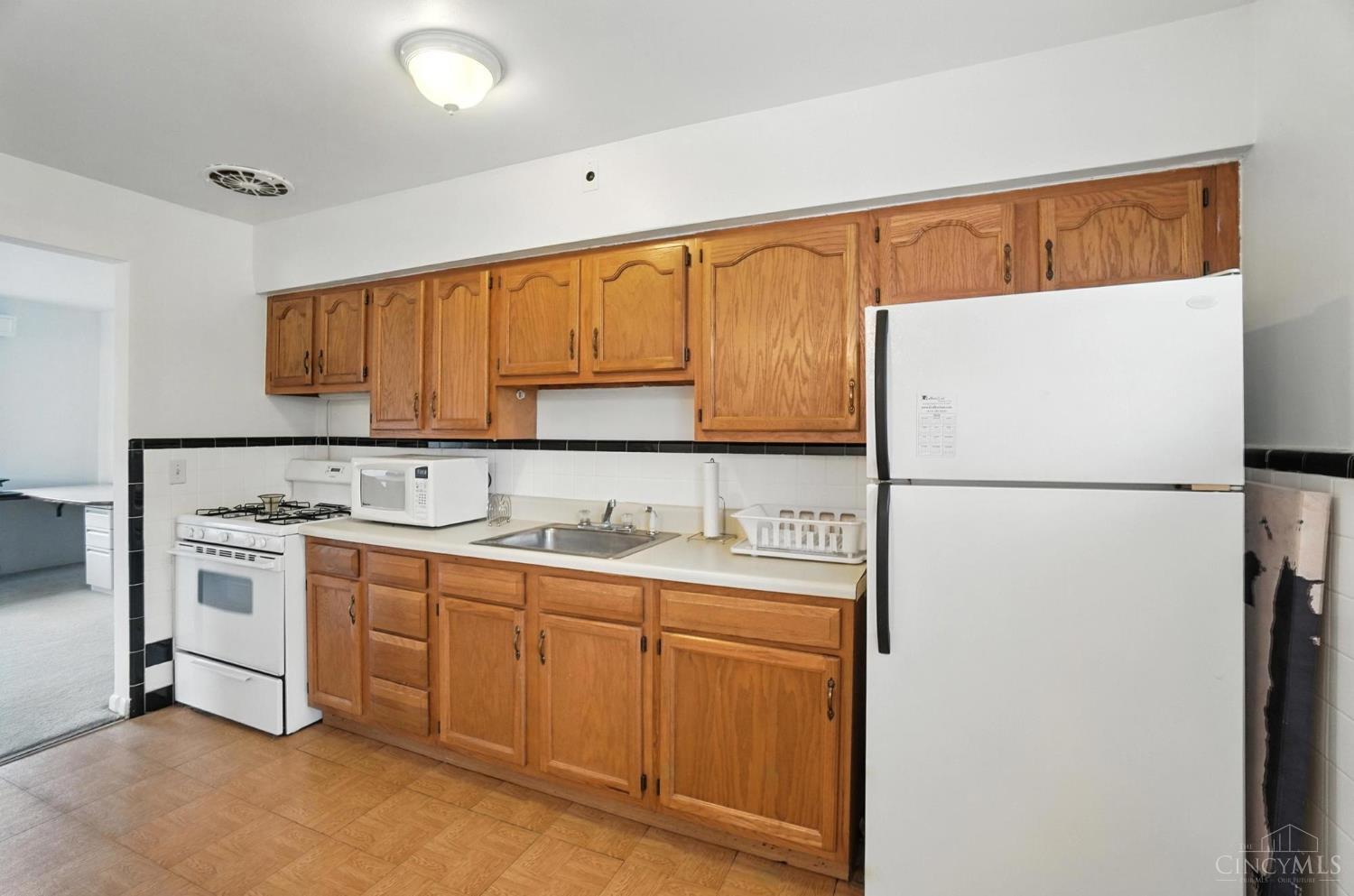 2923 Blue Rock Road Cincinnati, OH 45239 - Photo 16 of 35 Gallery Image 16