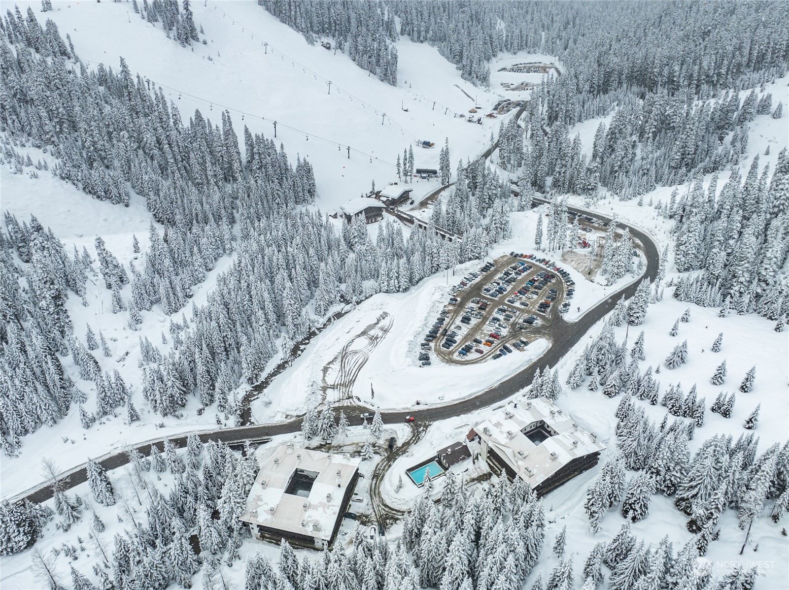 17700 Alpental Access Road, Unit 1006 Snoqualmie Pass, WA 98068 - Photo 15 of 26 a view of roof with a yard