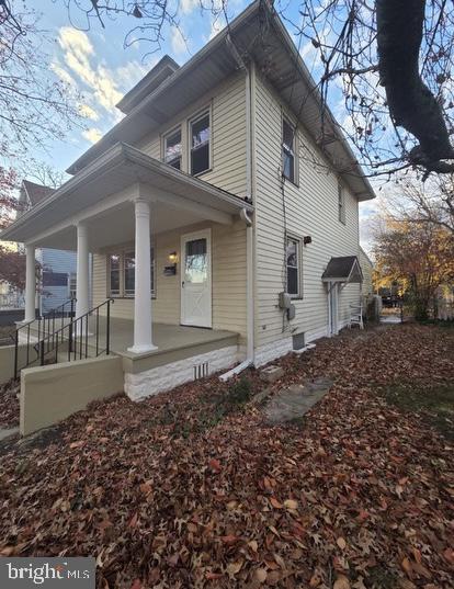 33 Johnson Street Salem, NJ 08079 - Photo 3 of 3 a front view of a house with a yard