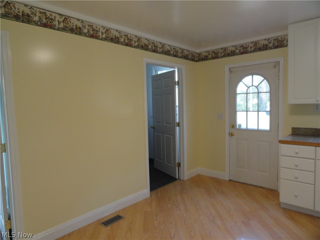 215 May Road Follansbee, WV 26037 - Photo 4 of 26