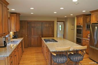2227 Barnbridge Road Town and Country, MO 63131 - Photo 14 of 34 Gallery Image 14