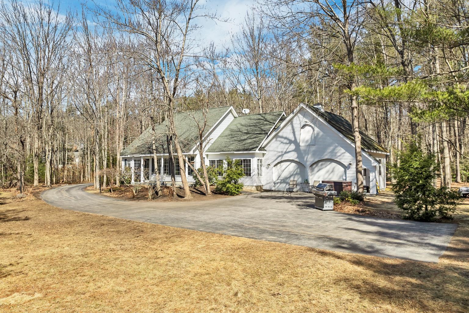 114 Parade Road Barnstead, NH 03225 - Photo 15 of 55